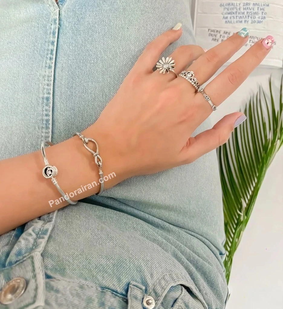 دستبند النگویی نماد ابدیت گره‌دار نقره‌ای پاندورا